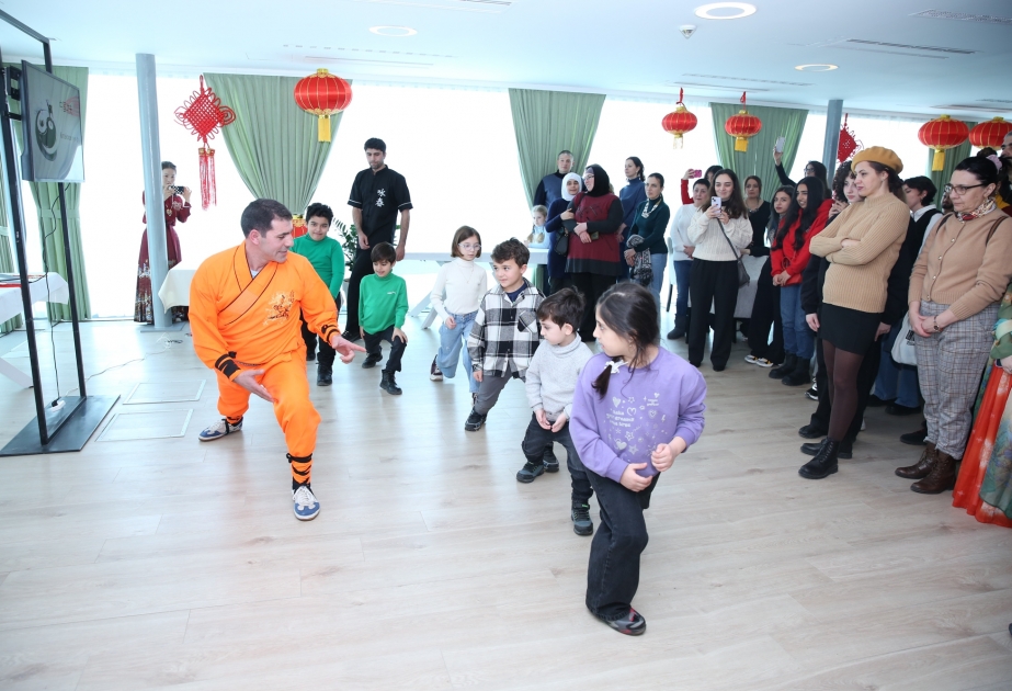 庆祝孔院二十岁生日系列活动之四“欢乐春节”武术大师班成功举行