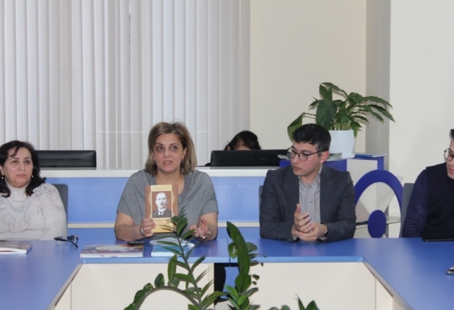 Respublika Uşaq Kitabxanasında Firidun bəy Köçərlinin xatirəsi anılıb