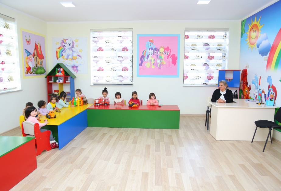 Oğuzda yeni inşa edilmiş uşaq bağçasının binası istifadəyə verilib