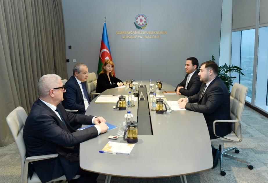 Mikayıl Cabbarov üçüncü “Yüksəliş” müsabiqəsinin qalibləri ilə görüşüb