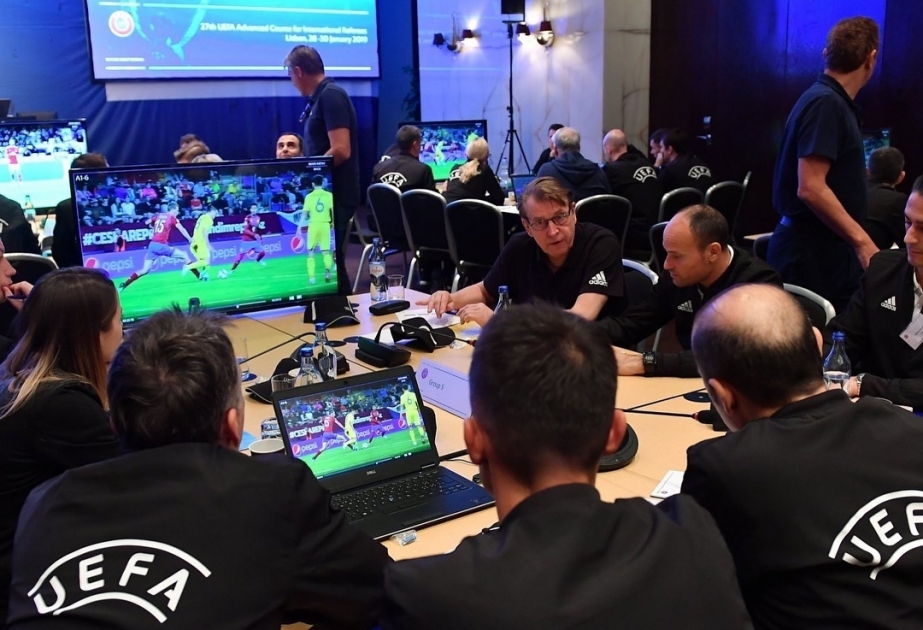 Əliyar Ağayev UEFA-nın seminarında iştirak edir
