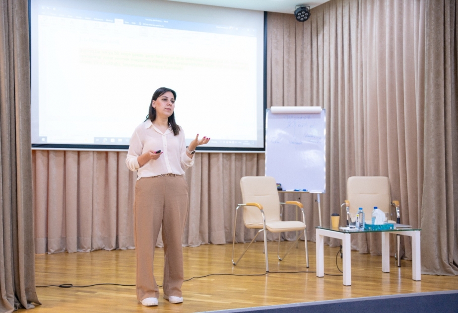 “Məktəbdənkənar təhsilin təşkili” - seminar