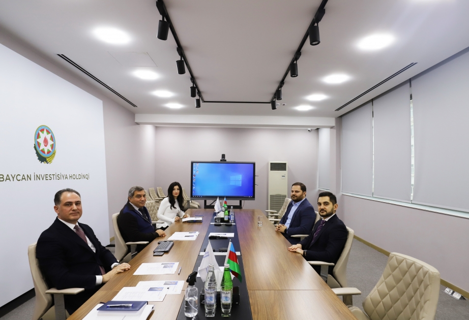 Azərbaycan İnvestisiya Holdinqinin baş icraçı direktoru “Yüksəliş” müsabiqəsinin qalibləri ilə görüşüb
