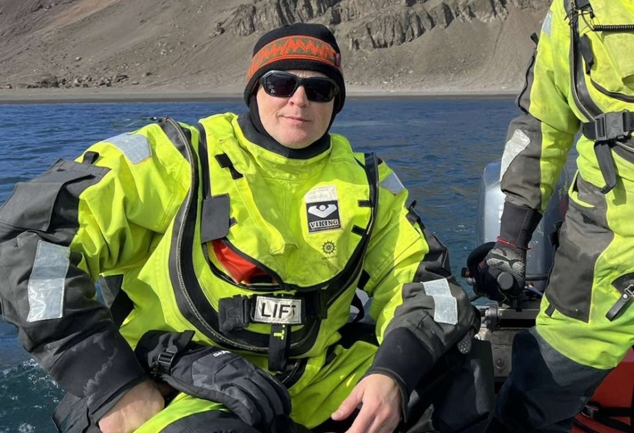 Biologist Kiril Kandilarov tracks Bulgarian Antarctic expedition participants' stress levels