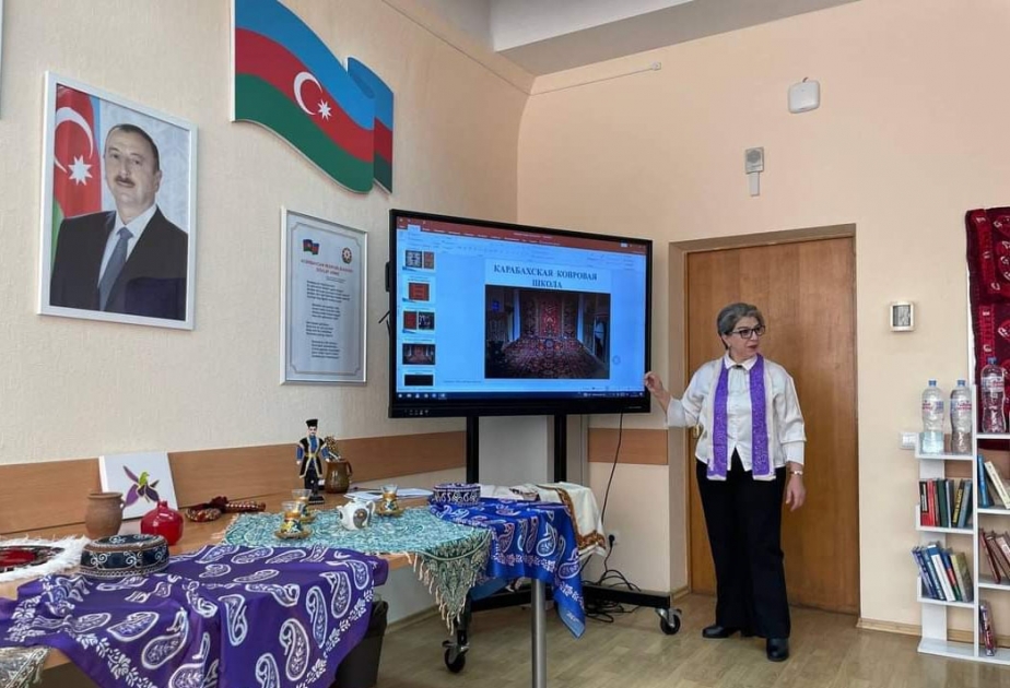 Minskdə Azərbaycan xalçaları təbliğ olunub