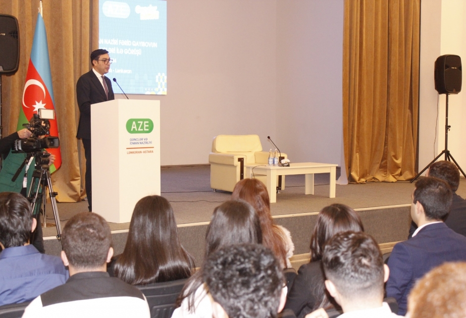 Lənkəranda “İlin gənci” nominasiyaları üzrə mükafatlar təqdim edilib