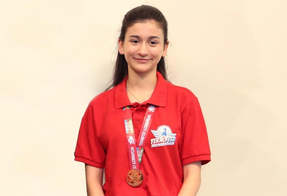 Student of Baku Higher Oil School receives Presidential Award