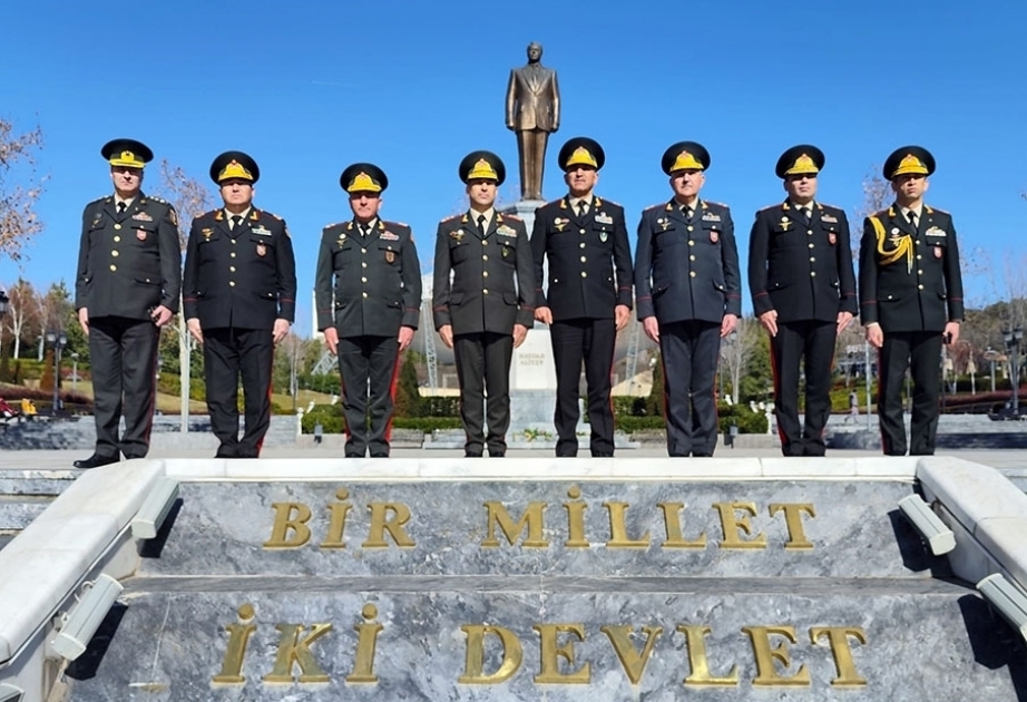 Продолжается визит группы высокопоставленных военнослужащих Азербайджанской армии в Турцию