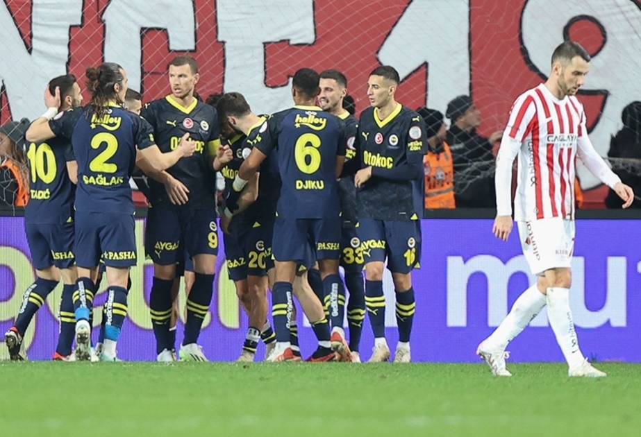 Türkiyə Superliqası: “Fənərbağça” səfərdə inamlı qələbə qazanıb