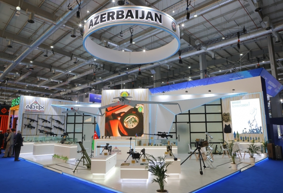 Los productos de defensa de Azerbaiyán se exhiben en una exposición internacional en Arabia Saudita