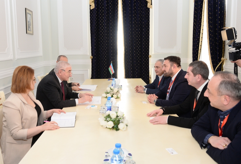 Delegación georgiana visita la Comisión Electoral Central de Azerbaiyán