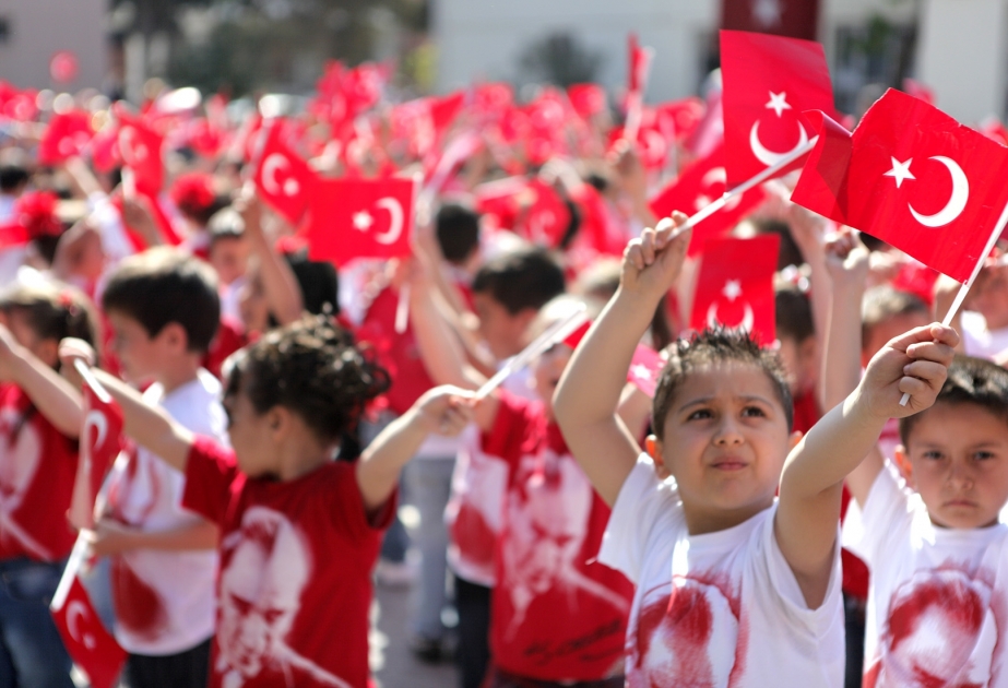 Türkiyə əhalisinin sayı 85 milyon 372 min 377 nəfərə çatıb