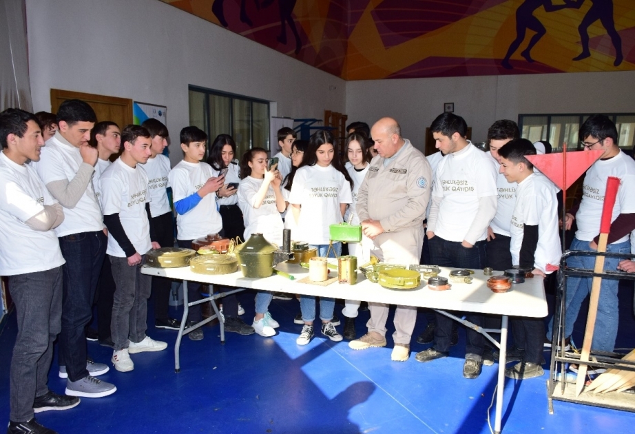 Los escolares del distrito de Kalbajar fueron informados sobre el peligro de las minas y los artefactos explosivos sin detonar
