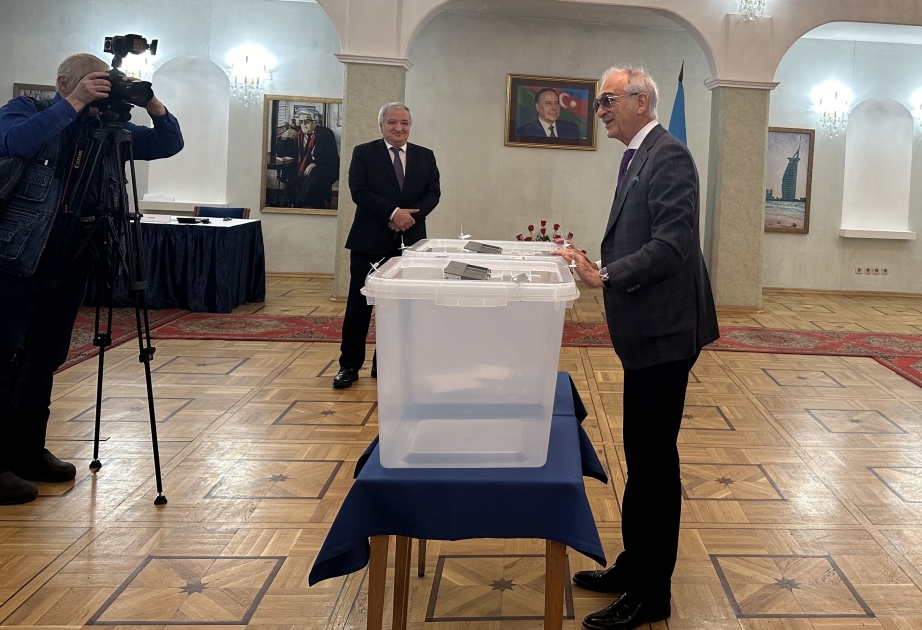 Polad Bülbüloğlu: Moskvada 2500-dən çox Azərbaycan vətəndaşı səs verəcək