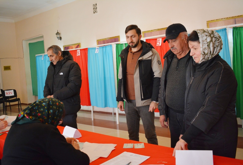 58 saylı Xaçmaz kənd seçki dairəsində səsvermə prosesini 800-dən çox müşahidəçi izləyir
