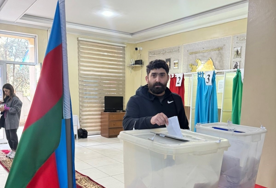 İkiqat Olimpiya mükafatçısı səs verib: Vətəndaşlıq borcumu yerinə yetirdim