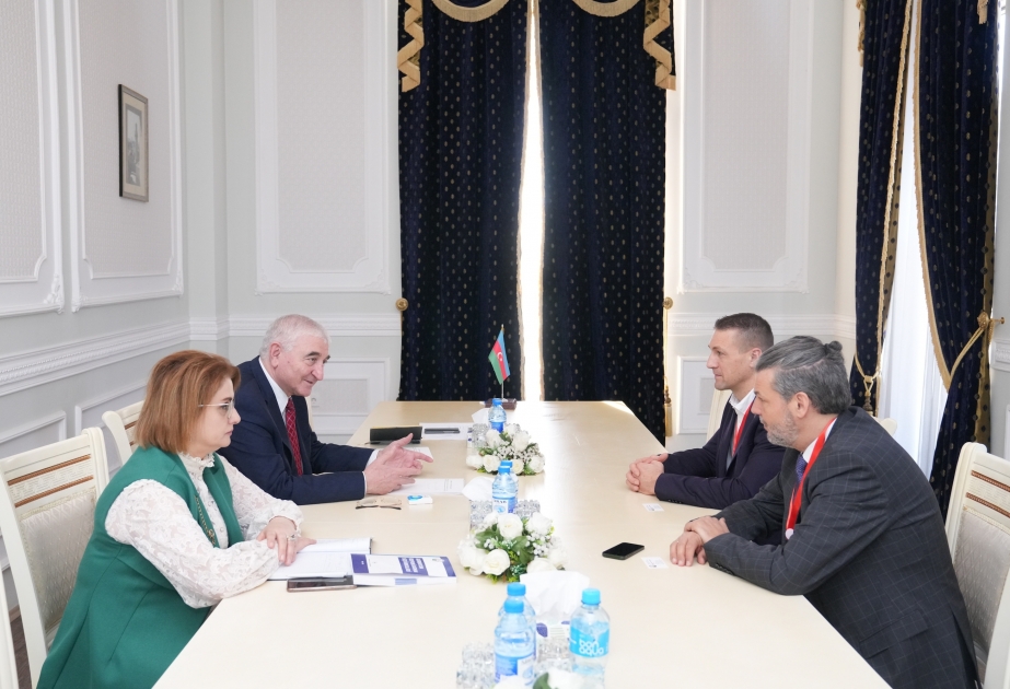 Le président de la Commission électorale centrale rencontre son homologue hongrois