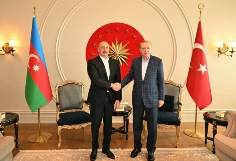 Los Jefes de Estado de Azerbaiyán y Türkiye mantuvieron una conversación telefónica