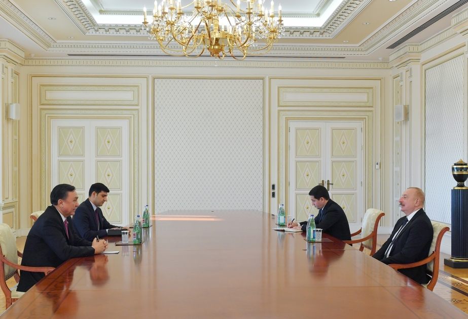 El Presidente Ilham Aliyev recibió al Secretario General de la Organización de Estados Túrquicos