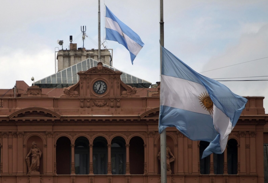 Argentina Prezidenti islahatlara qarşı çıxan deputatları cinayətkar adlandırıb