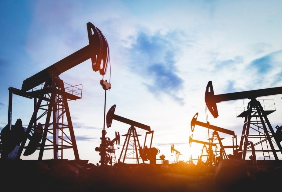 Global oil markets experience price decline