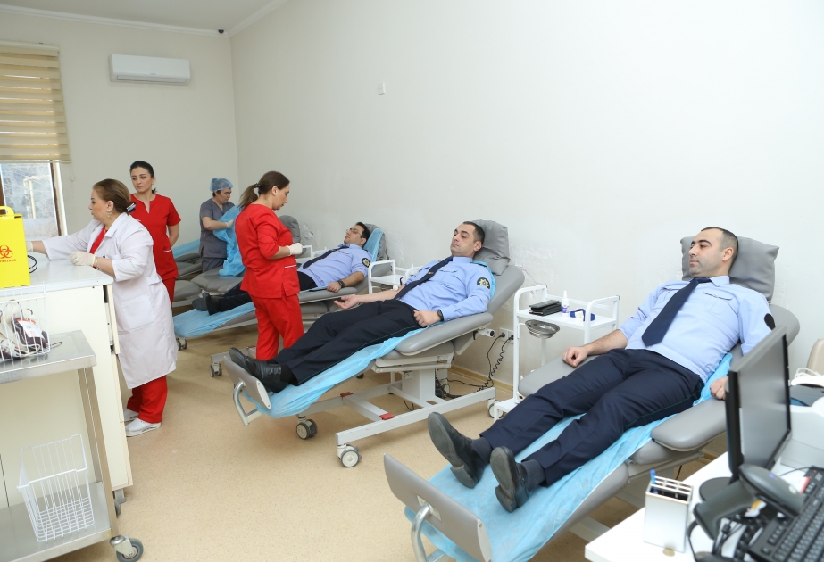 ®  Gömrük əməkdaşları könüllü qanvermə aksiyasında iştirak ediblər