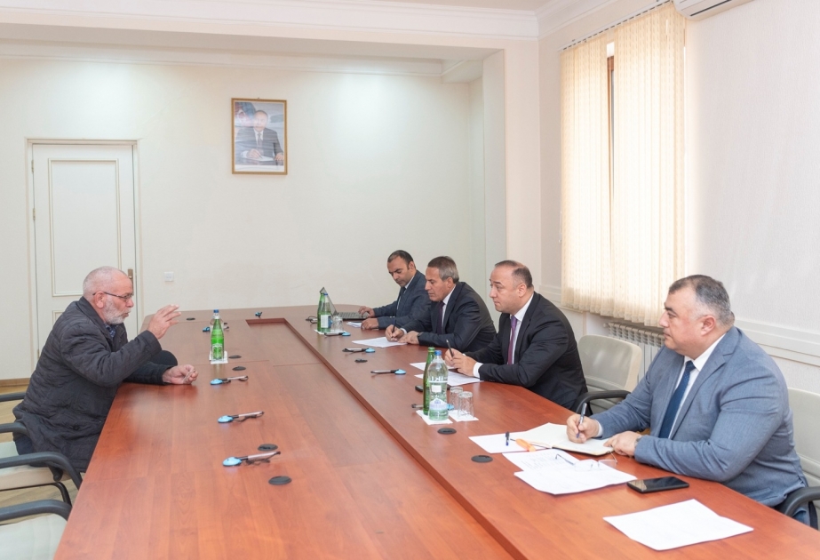 Kənd Təsərrüfatı Nazirliyinin aparat rəhbəri Cəlilabadda vətəndaşlarla görüşüb
