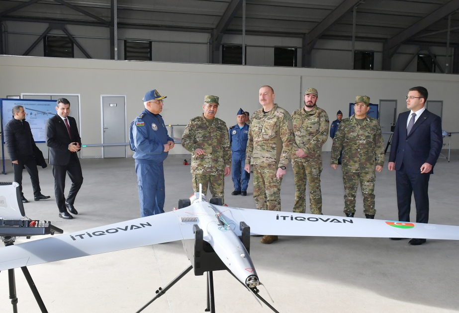 Präsident Ilham Aliyev und sein Sohn Heydar Aliyev besuchen Militäreinrichtungen der Luftwaffe AKTUALISIERT VIDEO
