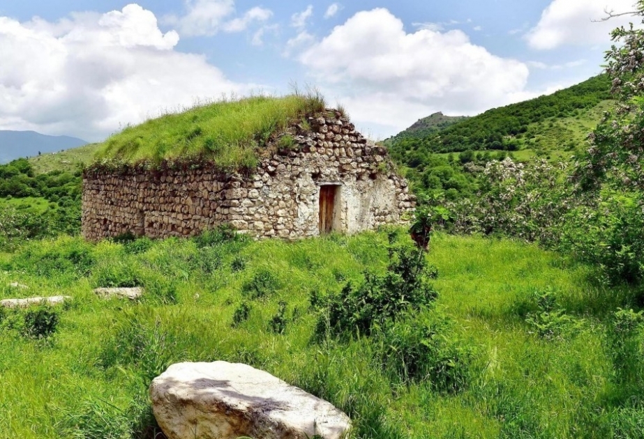 Laçında onlarla abidə erməniləşdirilməyə məruz qalıb  ARAŞDIRMA