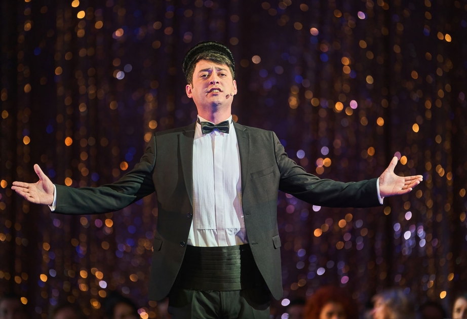 Akademik Musiqili Teatrın aktyorları Novosibirsk teatrının yubileyində iştirak ediblər
