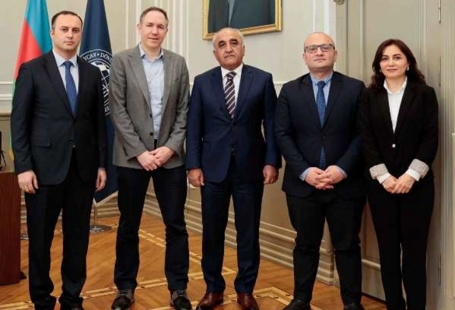 UNEC es un socio de COURSERA no sólo en Azerbaiyán, sino también en la región