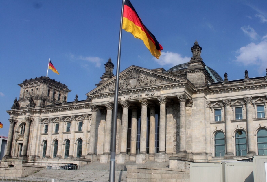 Bundestaq Bundesver üçün xüsusi fondu üç dəfə artırmağı təklif edib
