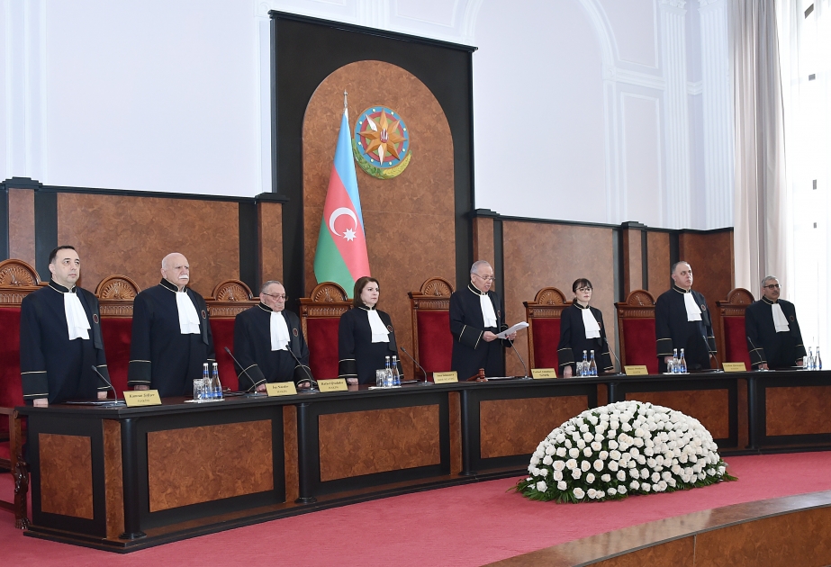 El Tribunal Constitucional aprueba y anuncia los resultados de la elección del Presidente de la República de Azerbaiyán