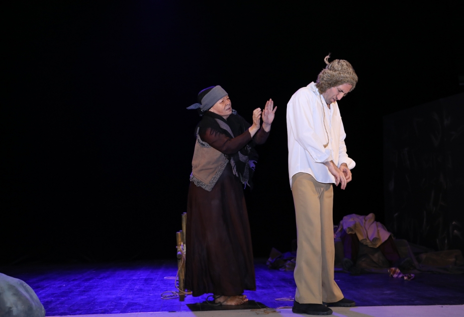 Lənkəran Teatrında “Manqurt” tamaşası nümayiş olunub