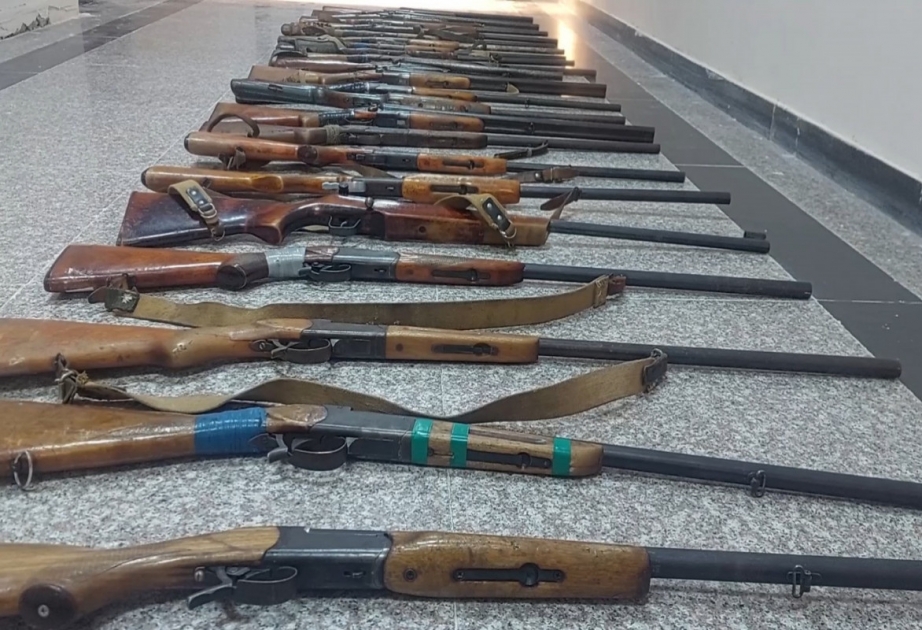Polisə könüllü təhvil verilən və əməliyyatla götürülən silah-sursatın statistikası açıqlanıb