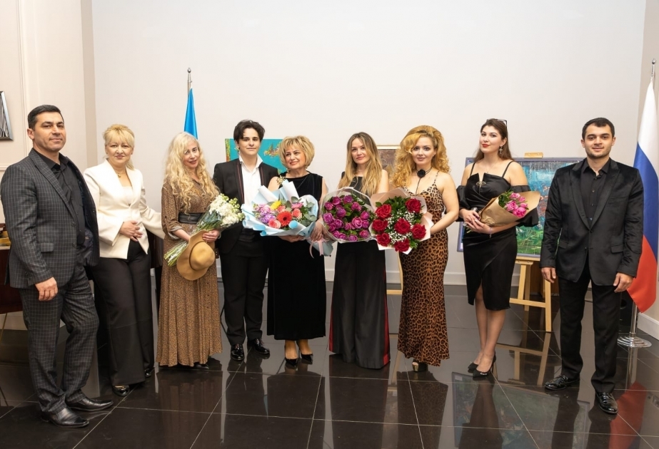 Bakıdakı Rus evində rəssam Elina Lobodenkonun sərgisi açılıb