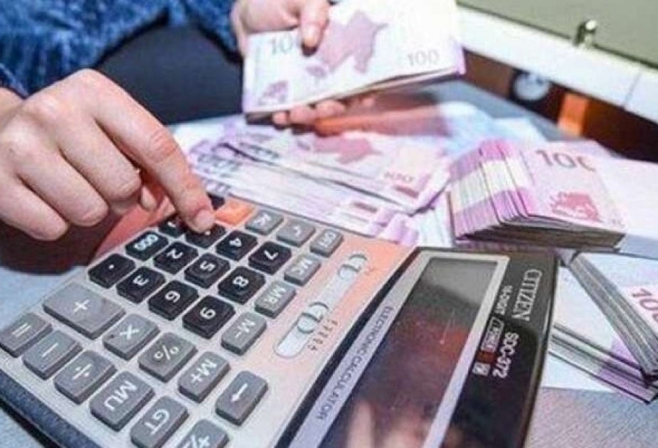 Почти 70 процентов банковских вкладов населения в Азербайджане составляют вклады в национальной валюте