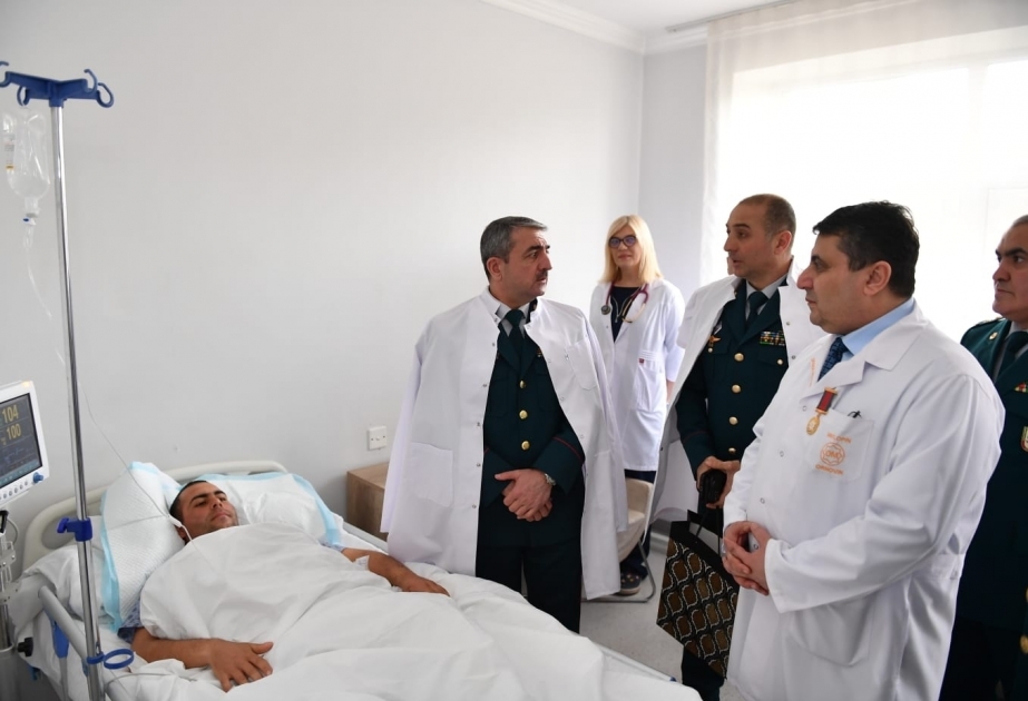 Начальник Государственной пограничной службы навестил раненого военнослужащего