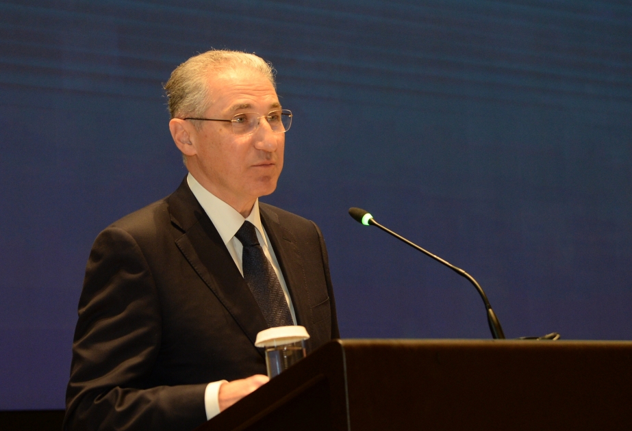 Muxtar Babayev: Ötən il 2021-ci illə müqayisədə 20 dəfə çox elektromobil idxal olunub