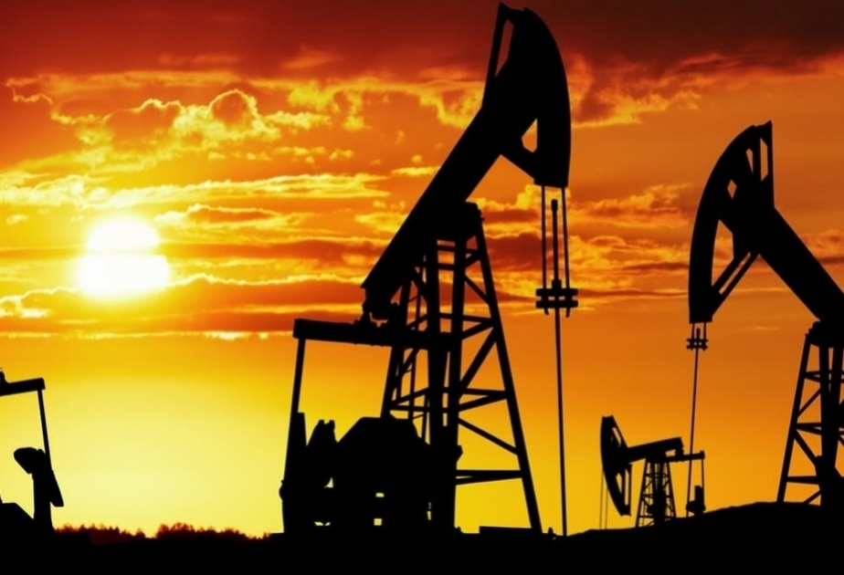 Мировые цены на нефть продолжают снижаться