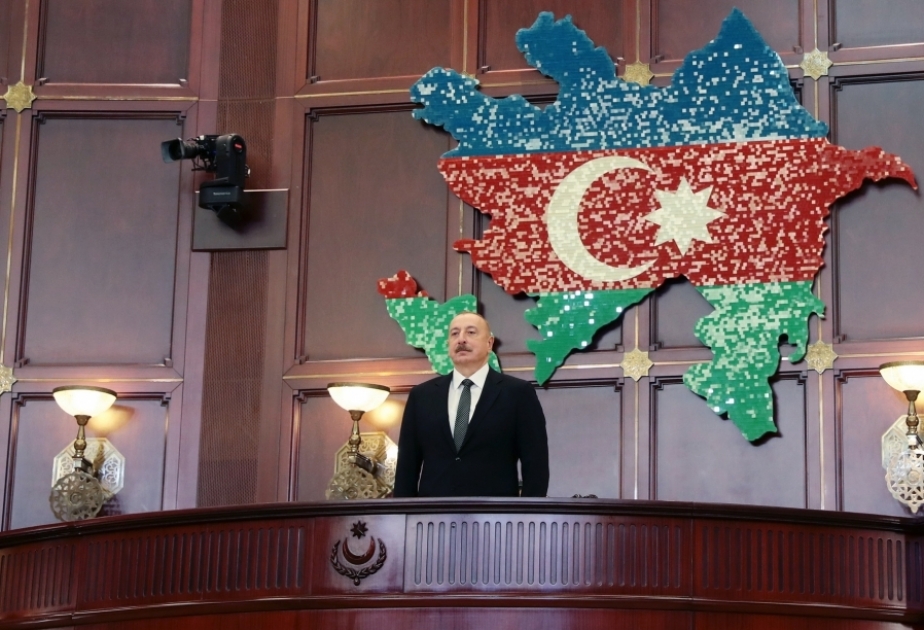 Prezident İlham Əliyev and içdiyi kürsüdən işığına doğru yürüyəcəyimiz yeni hədəfləri nişan verdi -  ŞƏRH