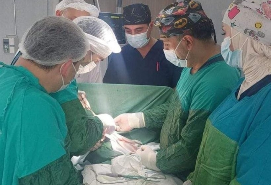 Sumqayıtda birgünlük körpə üzərində qida borusunun atreziyası əməliyyatı icra olunub
