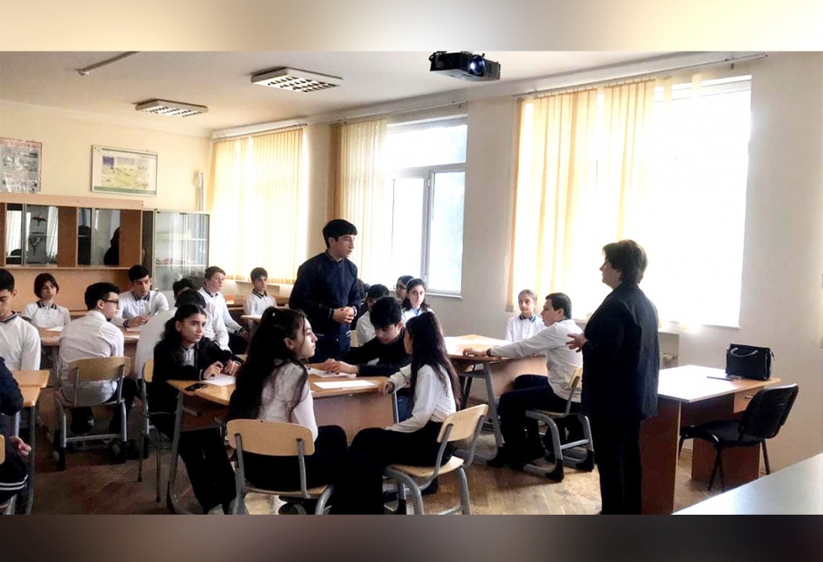 Məktəbin İnkişaf Planı çərçivəsində şagirdlər peşə təhsili barədə maarifləndirilib