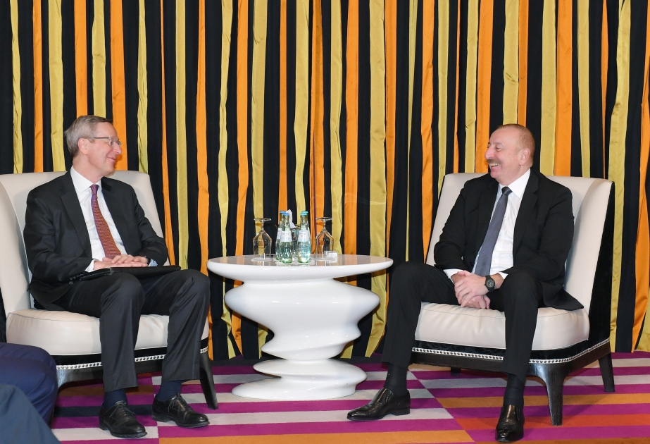 El Presidente de Azerbaiyán se reunió con el Director General de la Asociación Empresarial del Este de Alemania