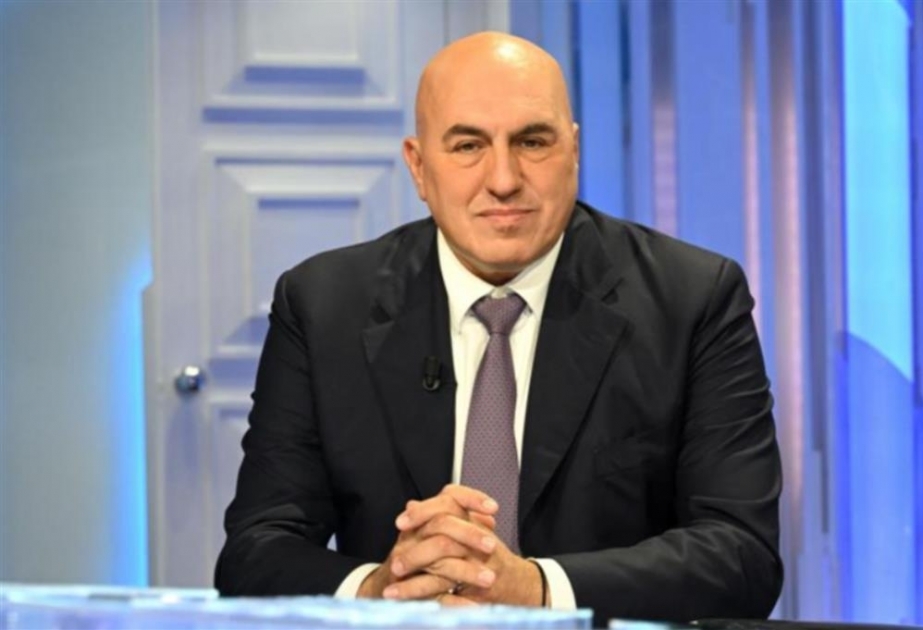 Le ministre italien de la Défense félicite le président Ilham Aliyev à l’occasion de sa réélection