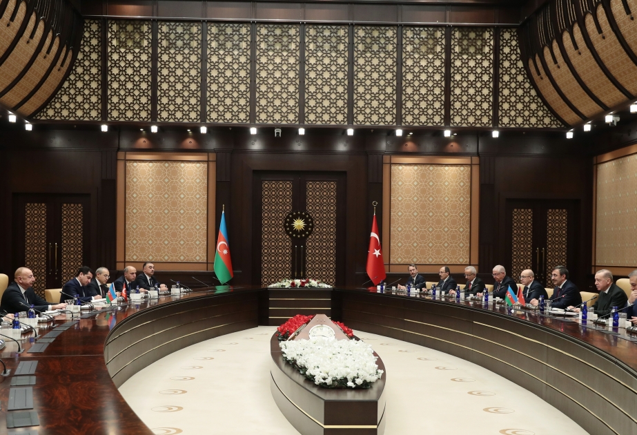 Состоялась встреча Президента Азербайджана Ильхама Алиева и Президента Турции Реджепа Тайипа Эрдогана в расширенном составе  ОБНОВЛЕНО -2 ВИДЕО