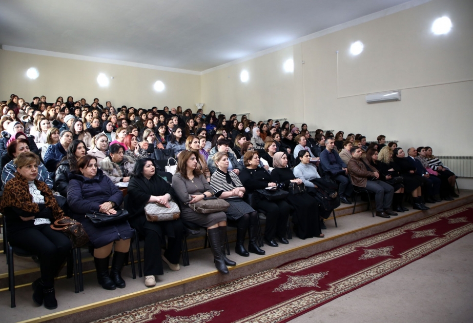 Bakı Şəhəri üzrə Təhsil İdarəsi sertifikatlaşdırma ilə bağlı görüş təşkil edib