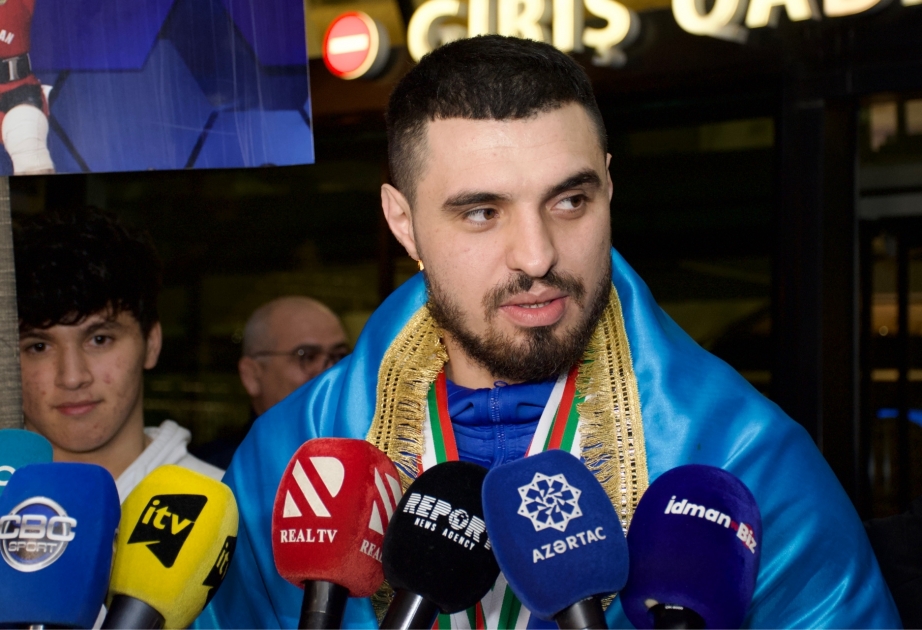 Üç qızıl medal qazanan ağırlıqqaldıran: Azərbaycan himnini səsləndirdiyimə görə çox xoşbəxtəm