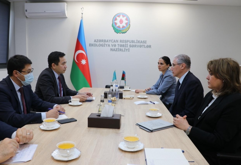 Мухтар Бабаев и посол Казахстана в Азербайджане обменялись мнениями о подготовке к COP29