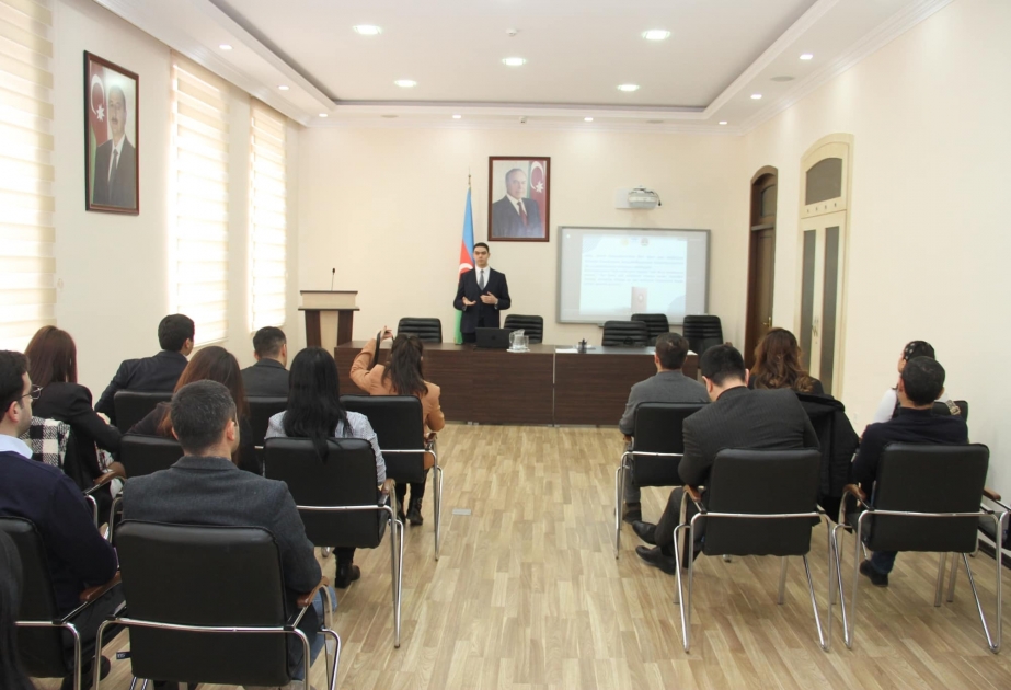 Əqli Mülkiyyət Agentliyinin əməkdaşı vəkillər üçün təlim keçib